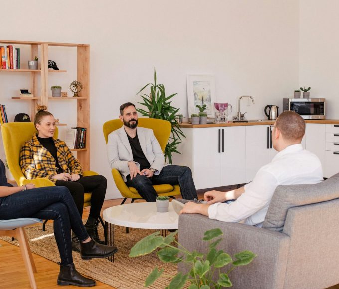best business to start in uae